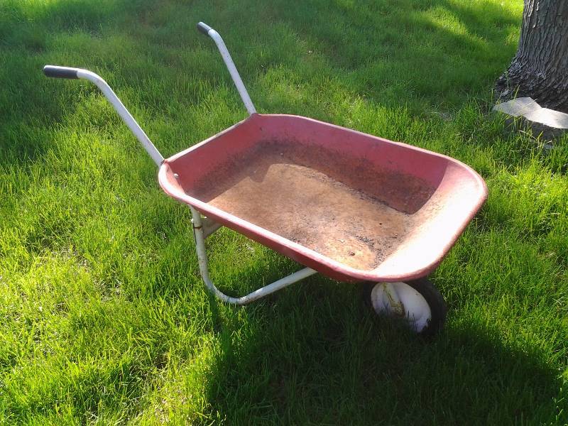 lot 75 image: Wheel Barrow