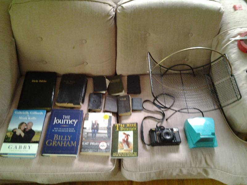 lot 132 image: Magazine Rack, Bibles, Books, Camera, Viewer, Reel-O-Rama