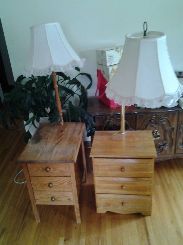 lot 135 image: 2-Side Table Lamps (1-Matches Lot 117)