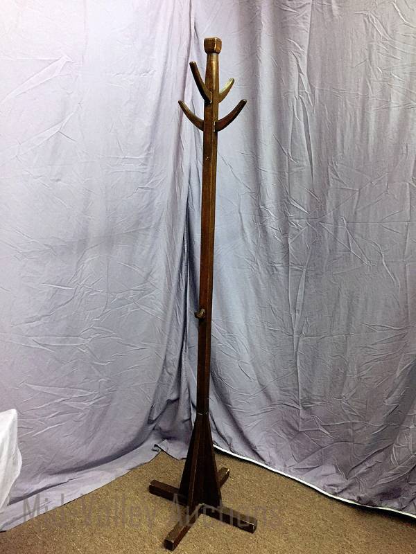 lot 30 image: Electric clock & floor coatrack