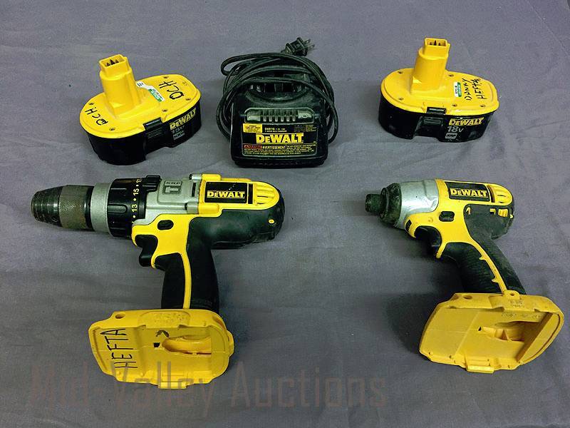 lot 37 image: DeWalt 18V cordless 5 pc set