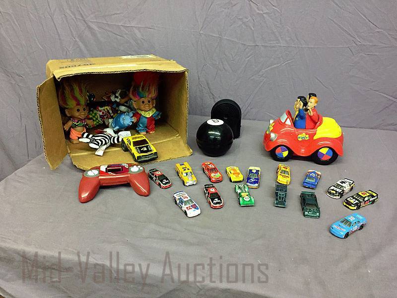 lot 63 image: Toys