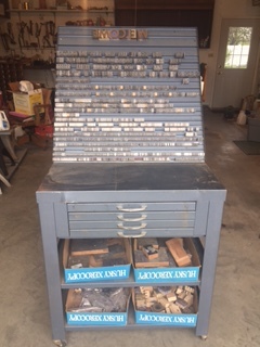 lot 1 image: Showcard Machine Co letterpress display