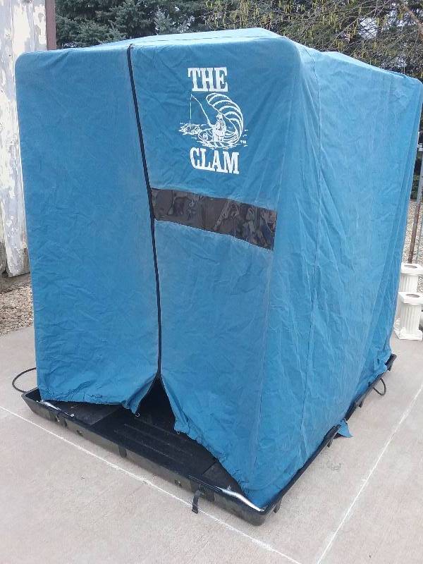 lot 117 image: The Clam Portable Ice Fish House, Good condition