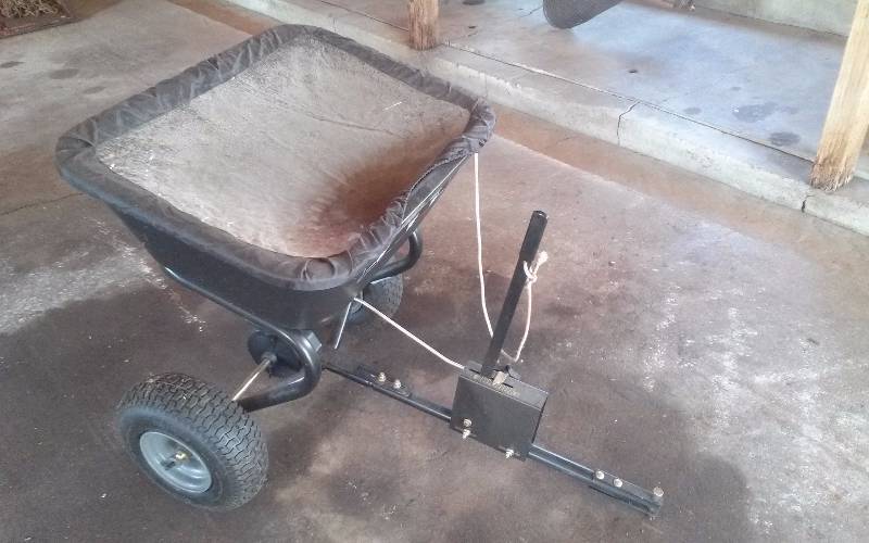 lot 6 image: Brinley Pull Behind Spreader