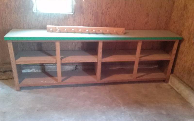 lot 17 image: Workbench & Clothespin Rack
