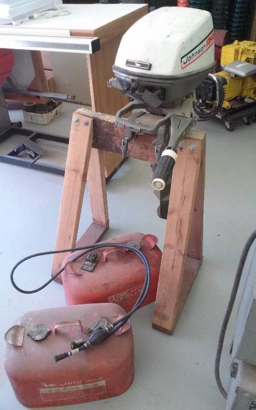 lot 58 image: Johnson Seahorse 6hp Outboard Motor w (2) 6 Gallon Tanks, Has Compression