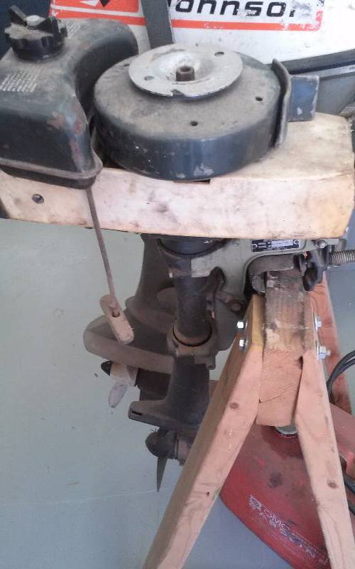lot 59 image: Johnson 1 12 hp Outboard Motor, has compression