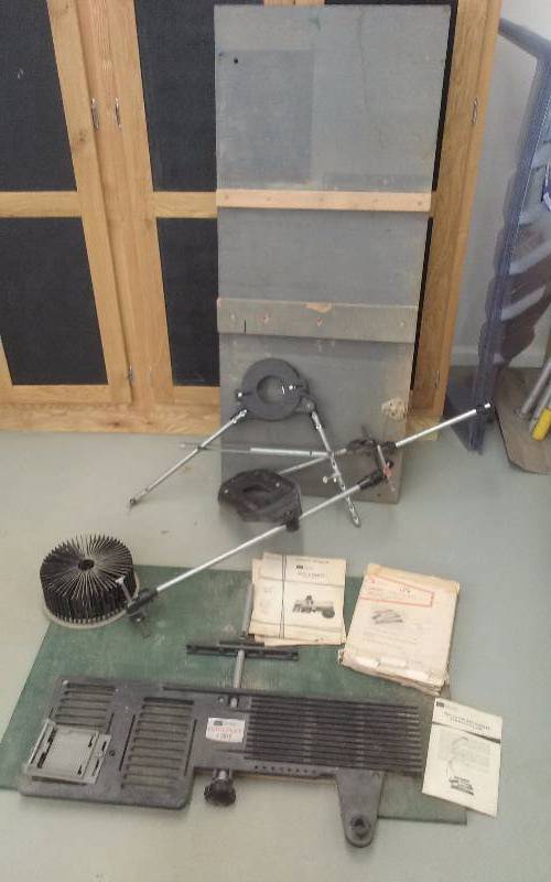 lot 61 image: Craftsman Rout-A-Signer with Stencil Set