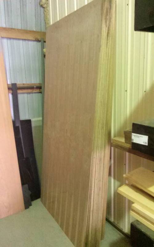 lot 142 image: Lot - (20) Walnut Veneer Sheets, 4x8, 14
