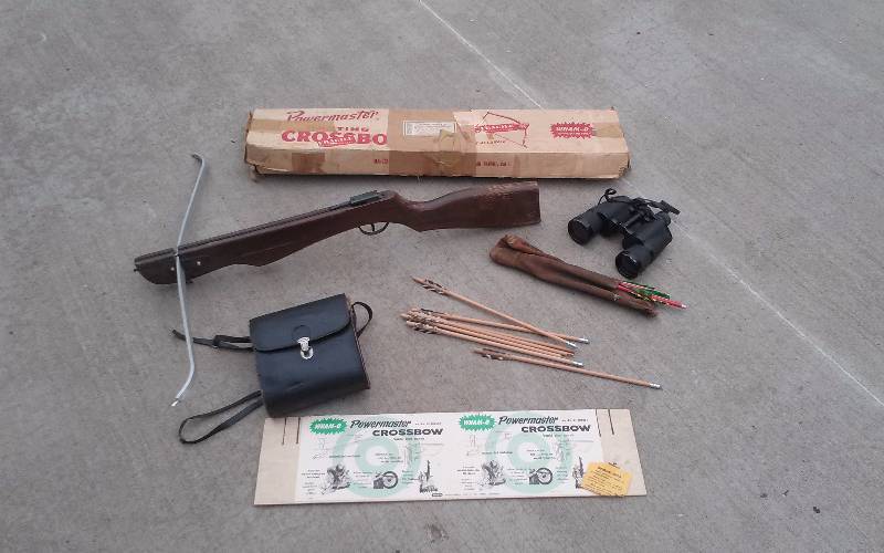 lot 157 image: Lot - Vintage Powermaster Crossbow & 10x50 Binoculars