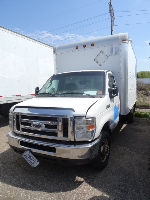 2008 Ford E350 Superduty box truck