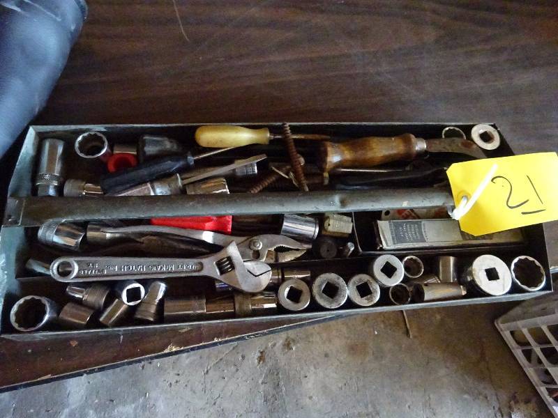 Tray of Tools and Tool Pouch