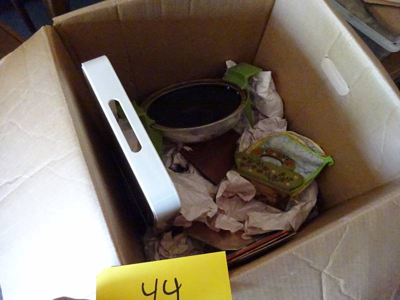 Box of Kitchen House wares
