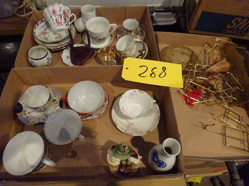 Lot of Fancy Petite Cupssaucers whangersStands