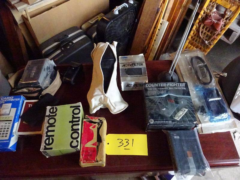Lot of Vintage Electronics