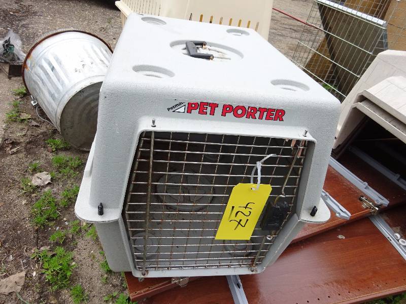 Medium Kennel