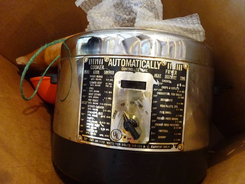 Lot of Kitchen Ware
