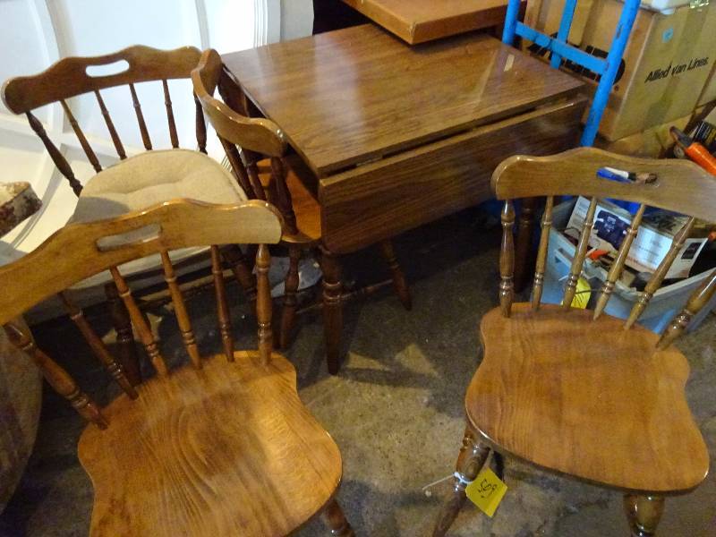 Nice Kitchen Table and Chairs