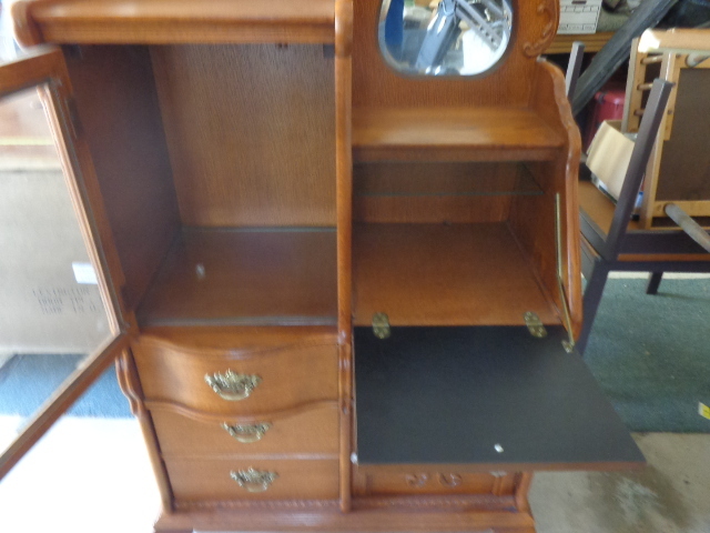 Oak secretary