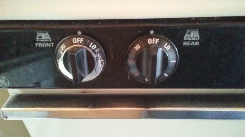 lot 9 image: Working Stove, oven, burners etc