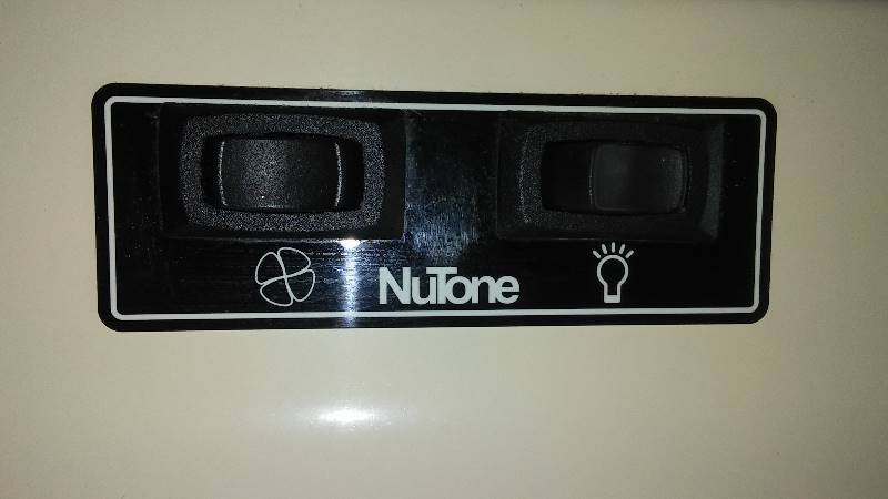 lot 14 image: Working used range hood. Nutone Brand Model RL6200