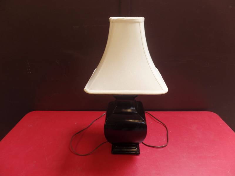 3 WAY TABLE LAMP