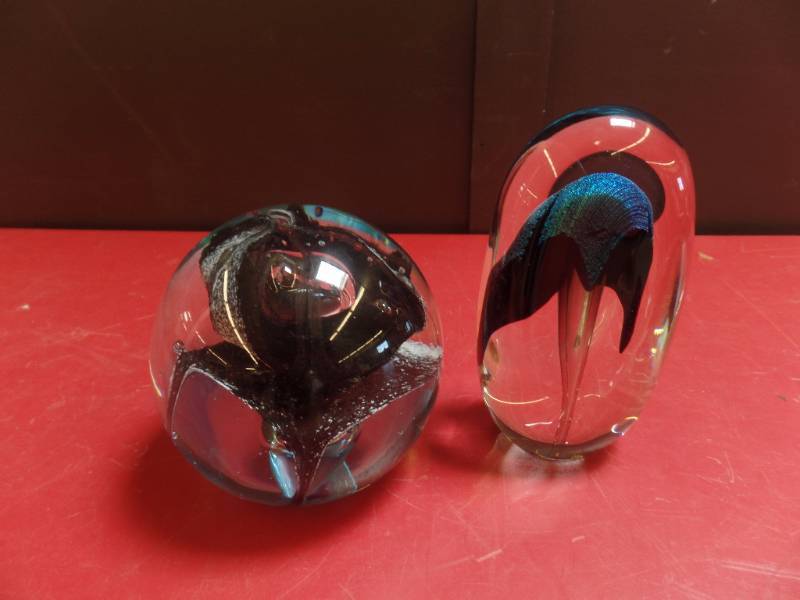 ART GLASS PAPERWEIGHTS