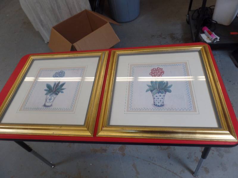 FLORAL THEMED PRINTS