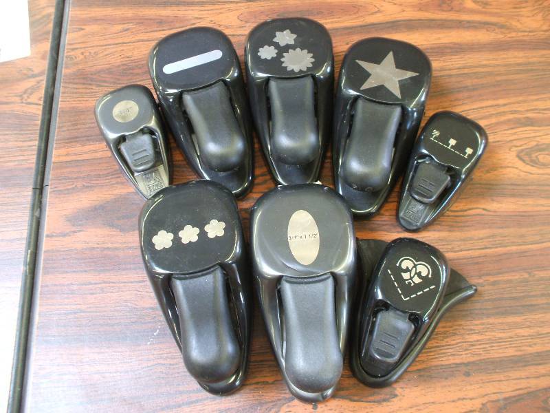 SCRAPBOOK PAPER PUNCHES