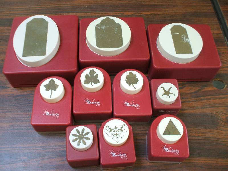 SCRAPBOOK PAPER PUNCHES