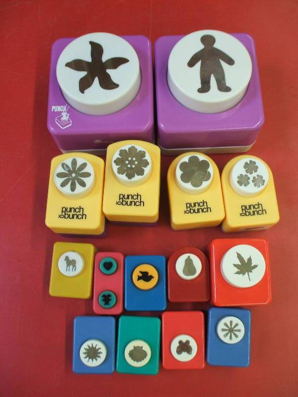 SCRAPBOOK PAPER PUNCHES