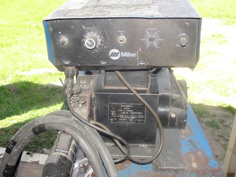 MILLER DELTA WELD 451  CP 300 WELDER