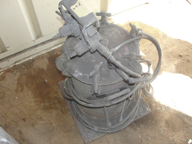 Pressure Pot on Cart