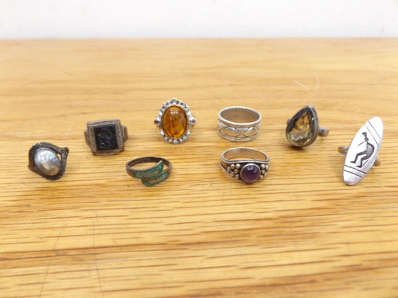 lot 37 image: 8 Sterling Rings (1.771 oz Total Weight)
