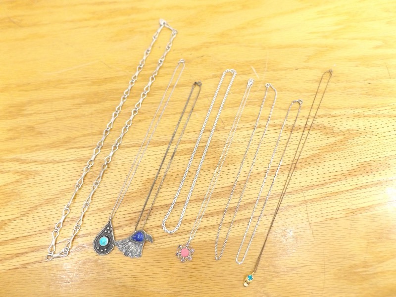 lot 36 image: 8 Sterling Necklaces (2.783 oz. Total Weight)