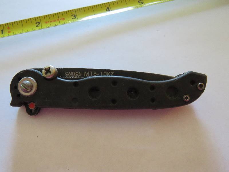 lot 657 image: Collectible Knife