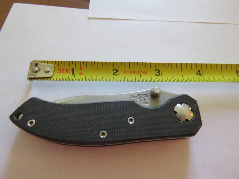 lot 676 image: Collectible Knife