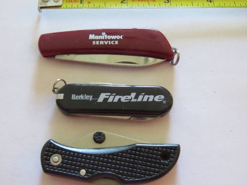 lot 654 image: Collectible Knives