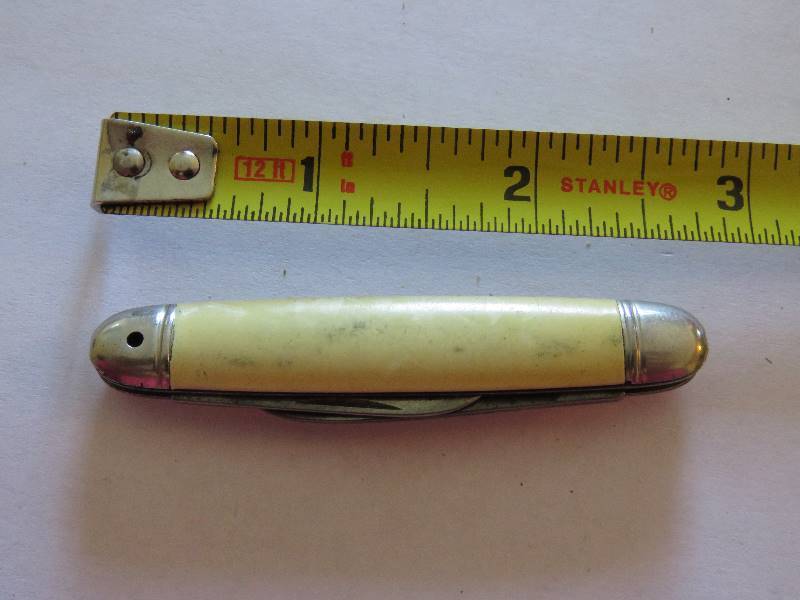 lot 678 image: Vintage Knife