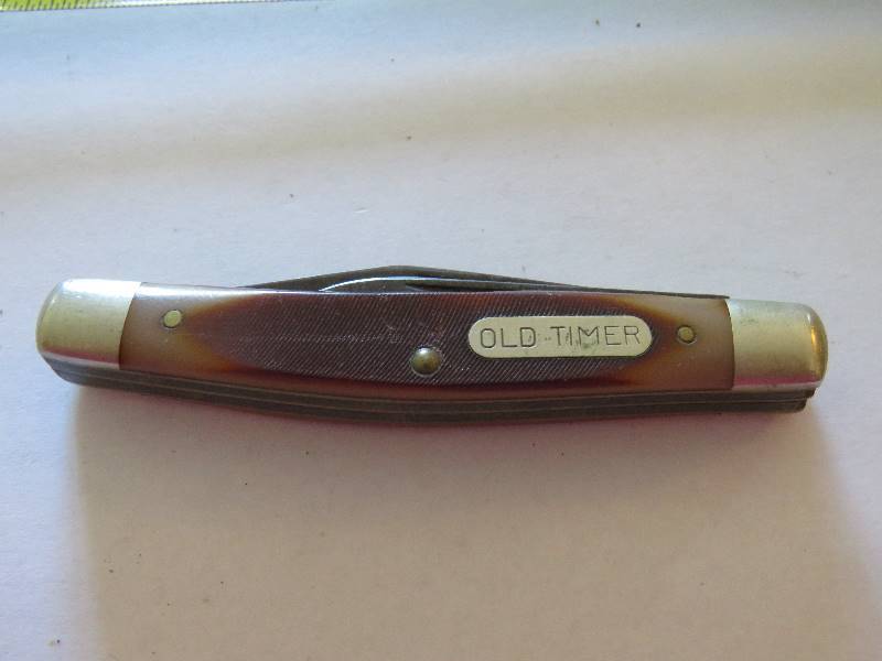 lot 680 image: Vintage Knife