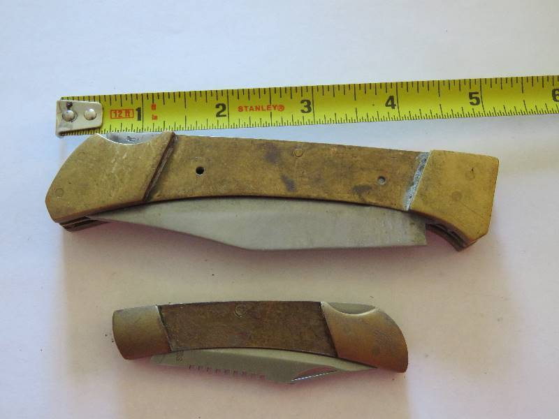 lot 656 image: Collectible Knives