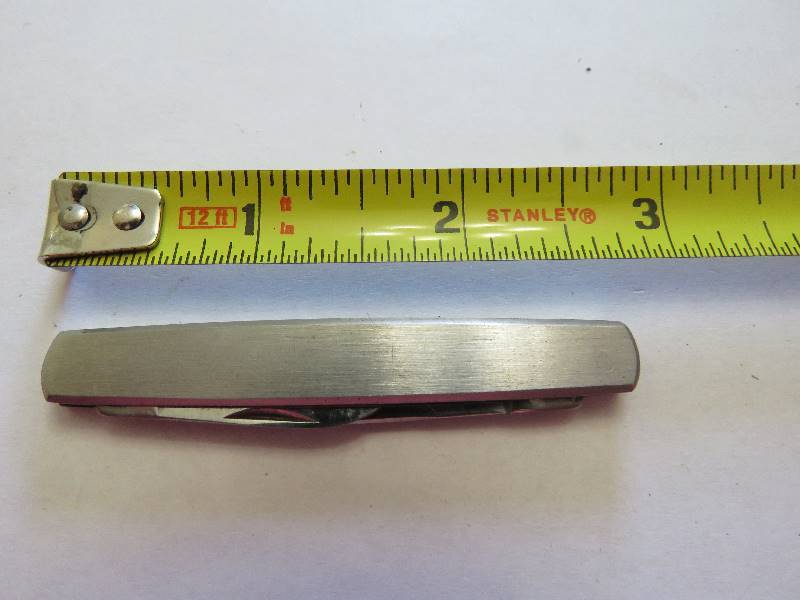 lot 674 image: Collectible Knife
