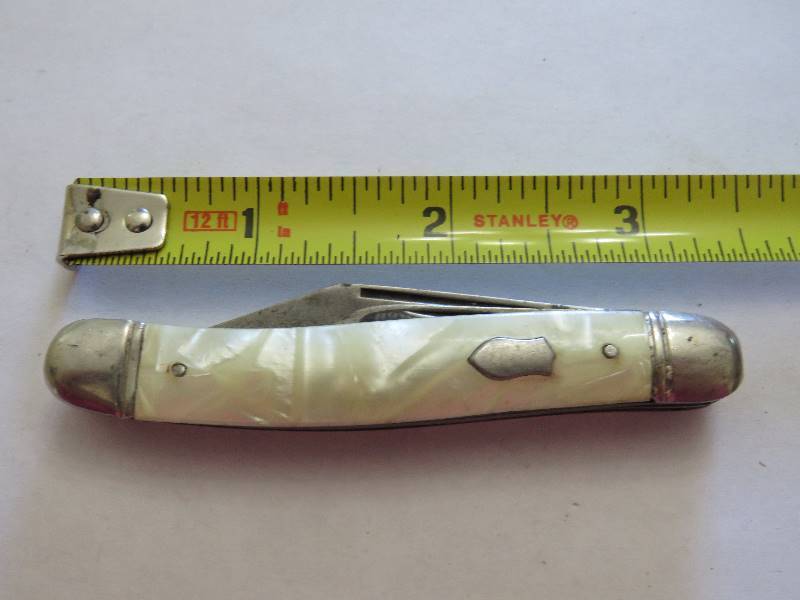 lot 662 image: Vintage Knife