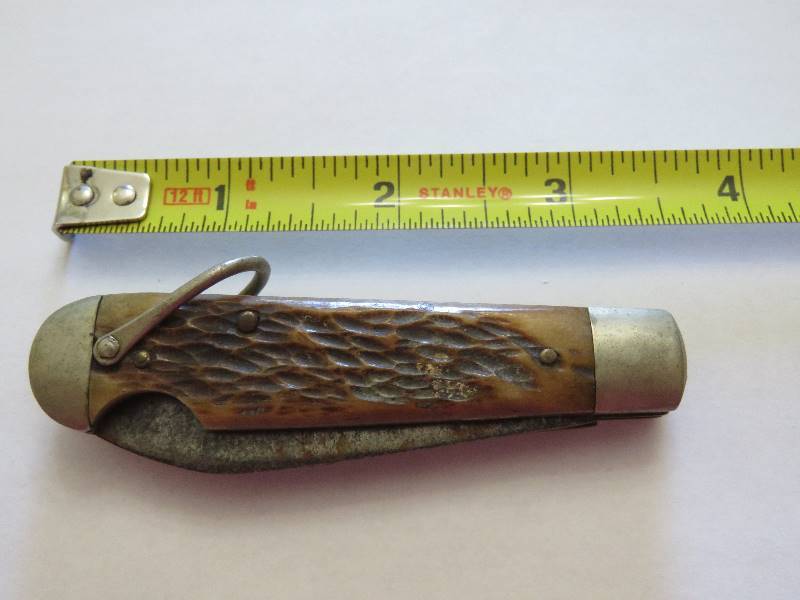 lot 670 image: Vintage Knife