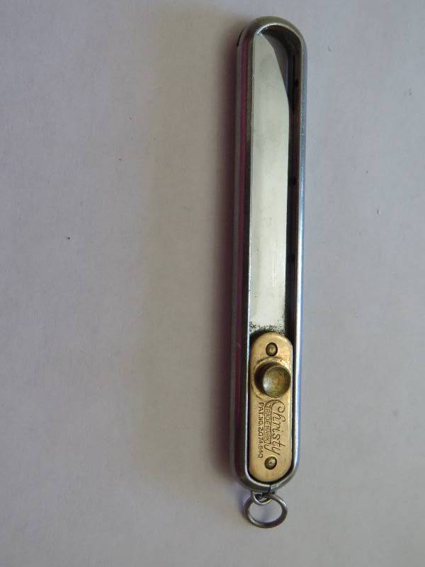 lot 671 image: Collectible Knife