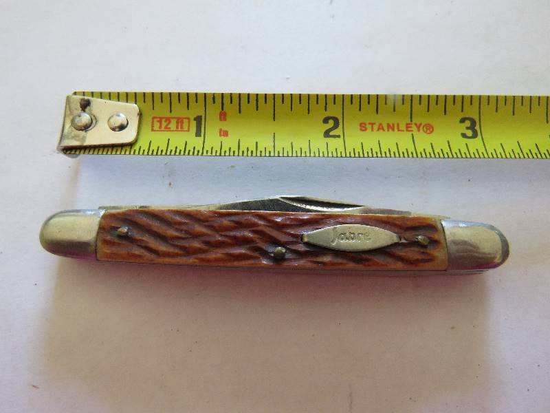 lot 668 image: Collectible Knife