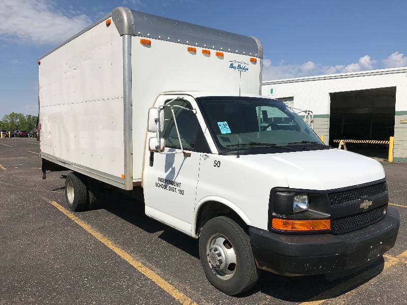 2005 Chevrolet Commerical Cutaway Cube Van