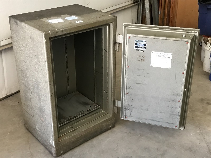 lot 2 image: Meilink Heavy Duty Rolling Floor Sa...