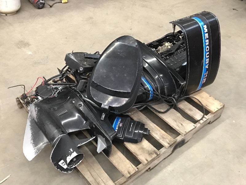 lot 85 image: Mercury 115HP Outboard Motor With P...